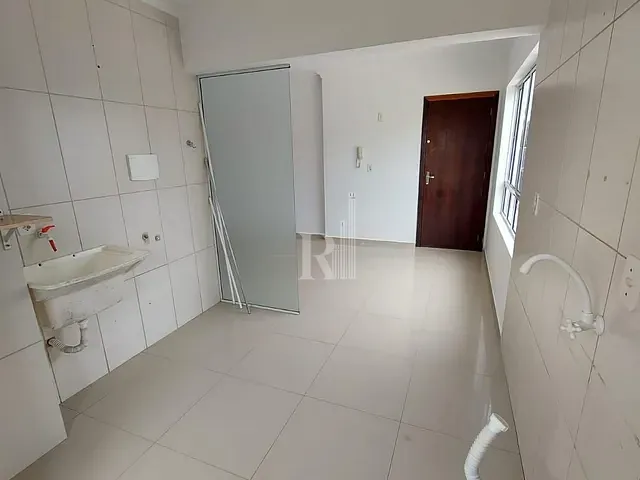 Apartamento 2 quartos e 1 banheiro, à venda, no bairro Perequê em Porto Belo