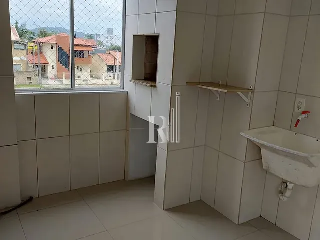Apartamento 2 quartos e 1 banheiro, à venda, no bairro Perequê em Porto Belo