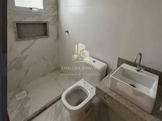 Apartamento 2 quartos e 2 banheiros, à venda, no bairro Praia do Morro em Guarapari