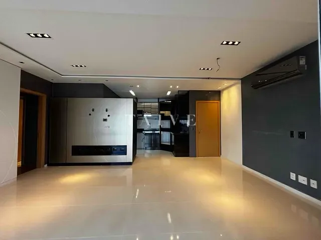 Apartamento com 178m² 3 quartos e 2 banheiros, à venda, no bairro Gleba Fazenda Palhano em Londrina