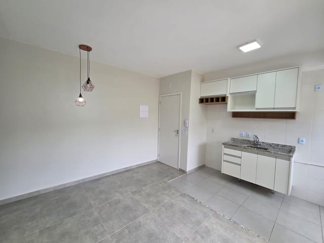 Apartamento 2 quartos e 1 banheiro, para alugar, no bairro Jardim Magalhães em São João da Boa Vista