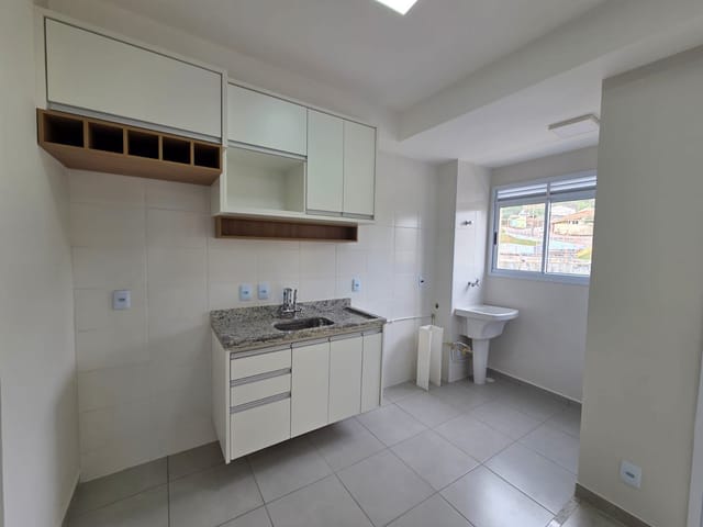Apartamento 2 quartos e 1 banheiro, para alugar, no bairro Jardim Magalhães em São João da Boa Vista