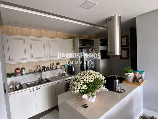 Apartamento com 105m² 2 quartos e 3 banheiros, para alugar, no bairro Farolândia em Aracaju