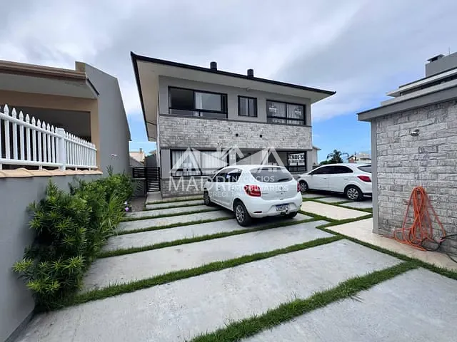 Apartamento com 100m² 3 quartos e 2 banheiros, à venda, no bairro Praia de Fora em Palhoça