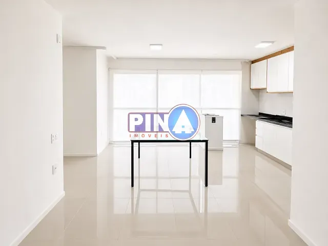 Apartamento 3 quartos e 2 banheiros, para alugar, no bairro Setor Bela Vista em Goiânia