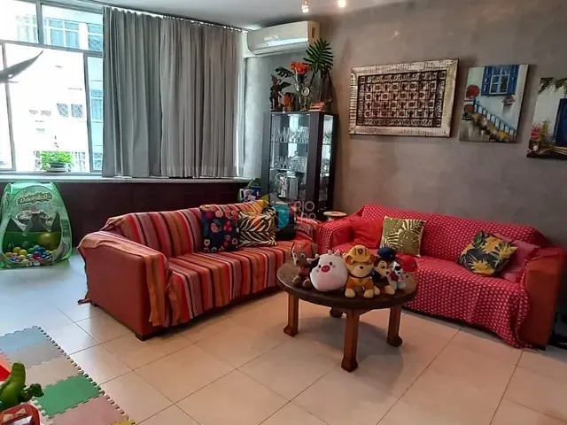 Apartamento com 178m² 3 quartos e 2 banheiros, à venda, no bairro Copacabana em Rio de Janeiro