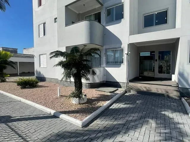Apartamento 2 quartos e 1 banheiro, para alugar, no bairro Praça em Tijucas
