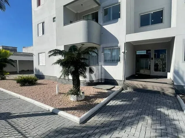 Apartamento 2 quartos e 1 banheiro, para alugar, no bairro Praça em Tijucas