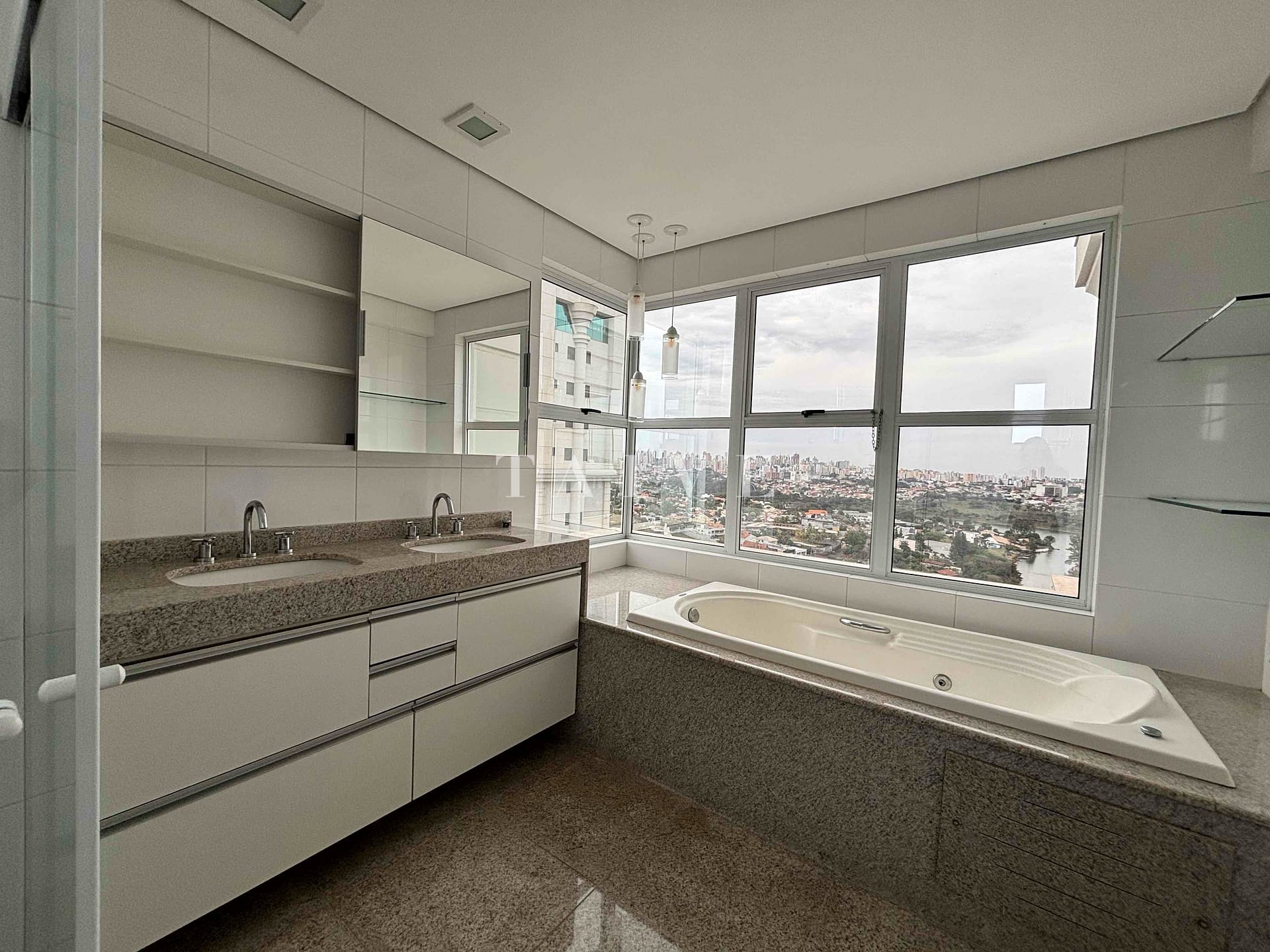 Apartamento à venda e aluguel com 3 quartos, 165m² - Foto 20