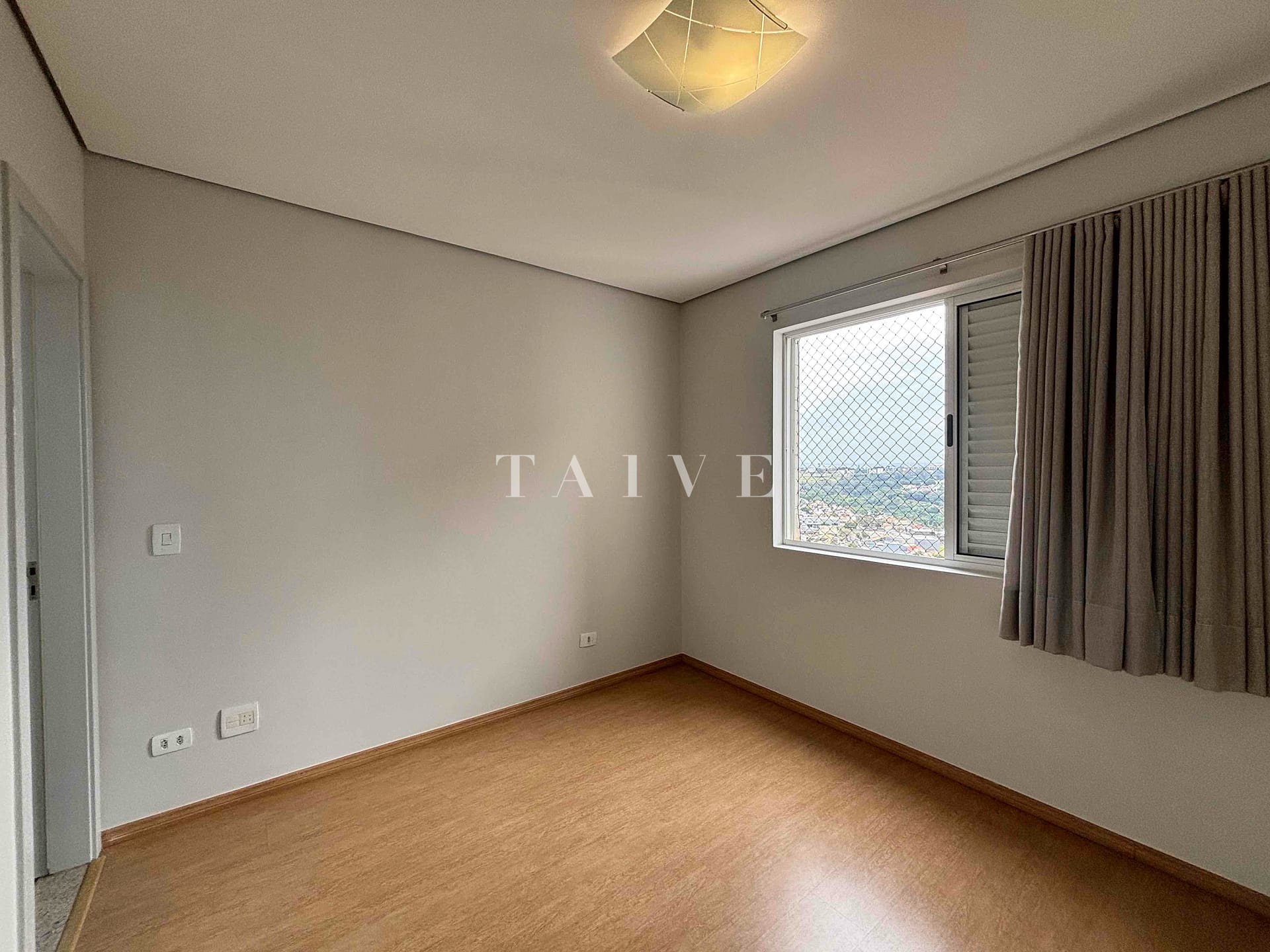 Apartamento à venda e aluguel com 3 quartos, 165m² - Foto 13