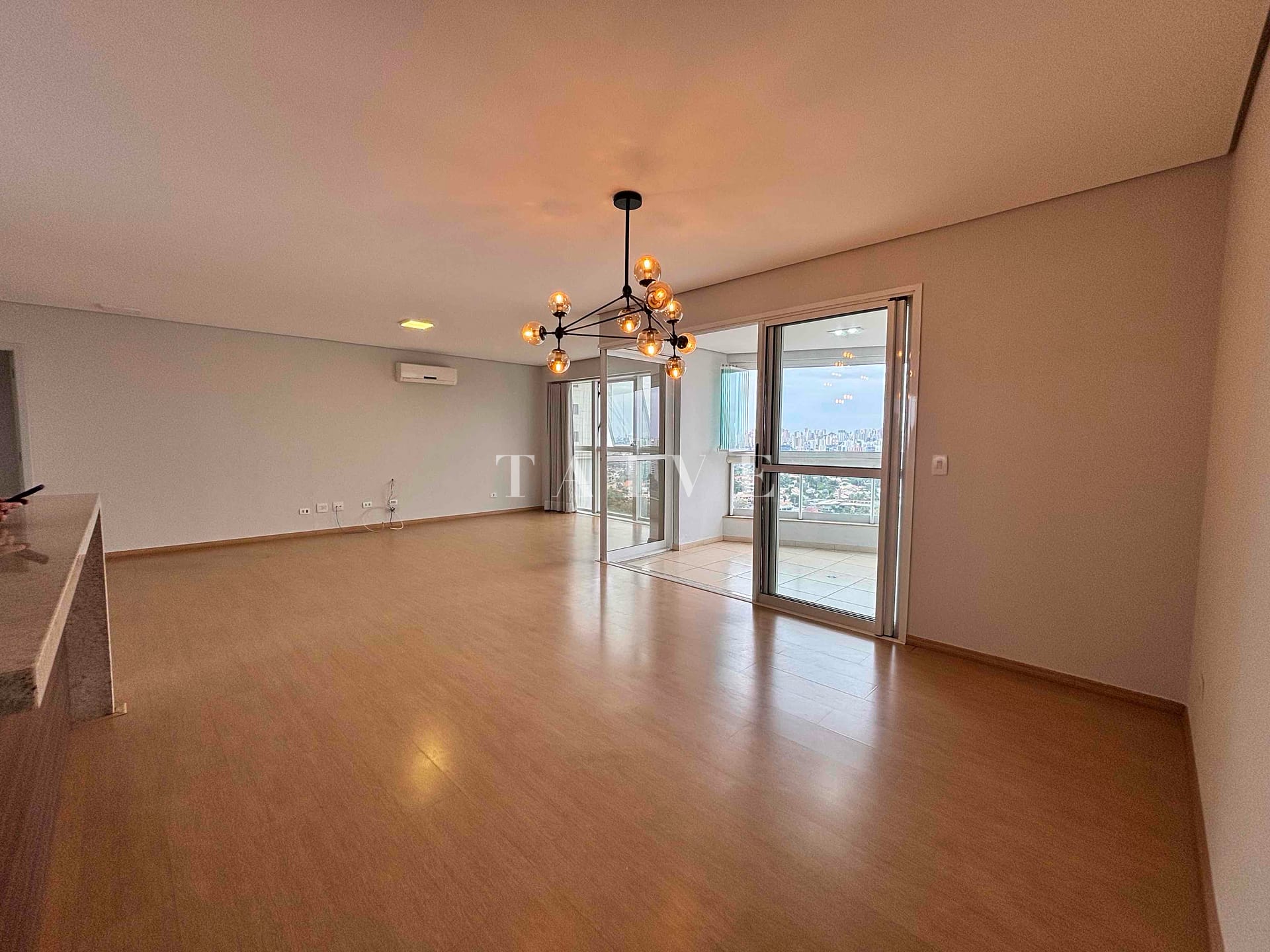 Apartamento à venda e aluguel com 3 quartos, 165m² - Foto 6