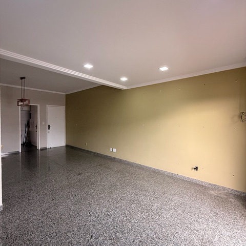 Apartamento com 120m² 2 quartos e 3 banheiros, à venda, no bairro Centro em Cabo Frio