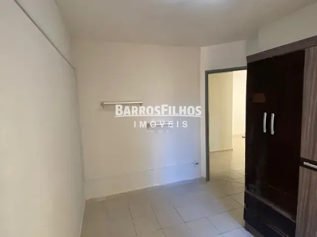 Apartamento com 50m² 2 quartos e 1 banheiro, para alugar, no bairro Farolândia em Aracaju