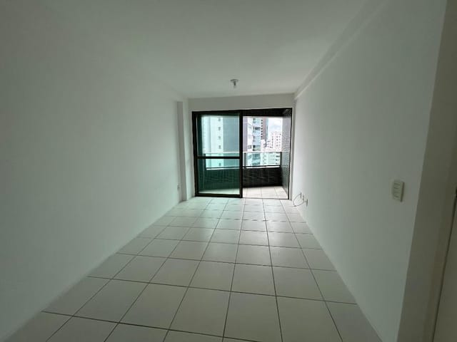 Apartamento 2 quartos e 2 banheiros, para alugar, no bairro Boa Viagem em Recife