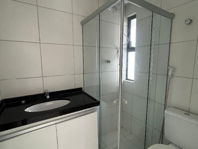 Apartamento 2 quartos e 2 banheiros, para alugar, no bairro Boa Viagem em Recife