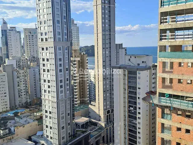 Apartamento 3 quartos e 3 banheiros, à venda, no bairro Centro em Balneário Camboriú