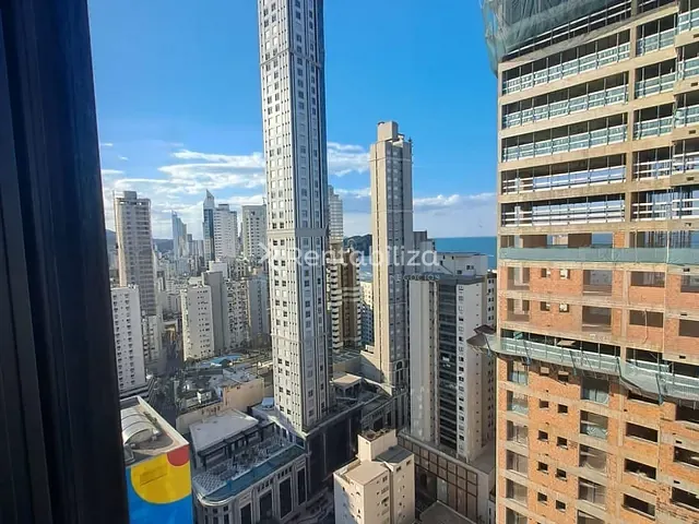 Apartamento 3 quartos e 3 banheiros, à venda, no bairro Centro em Balneário Camboriú