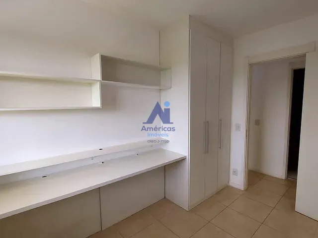 Apartamento 3 quartos e 2 banheiros, para alugar, no bairro Recreio dos Bandeirantes em Rio de Janeiro