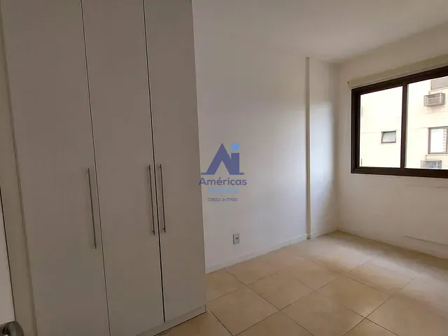 Apartamento 3 quartos e 2 banheiros, para alugar, no bairro Recreio dos Bandeirantes em Rio de Janeiro