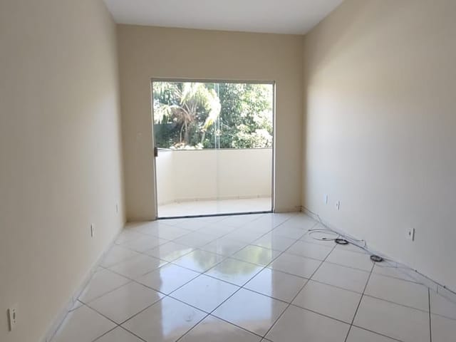 Apartamento 2 quartos e 2 banheiros, à venda, no bairro Menezes em Cataguases