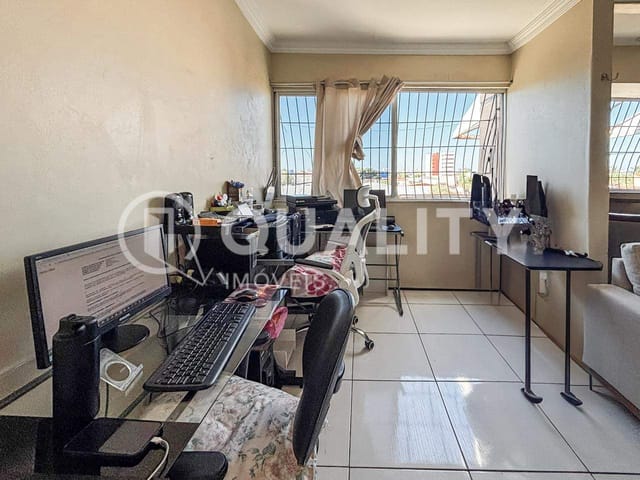 Apartamento 3 quartos e 2 banheiros, à venda, no bairro Montese em Fortaleza