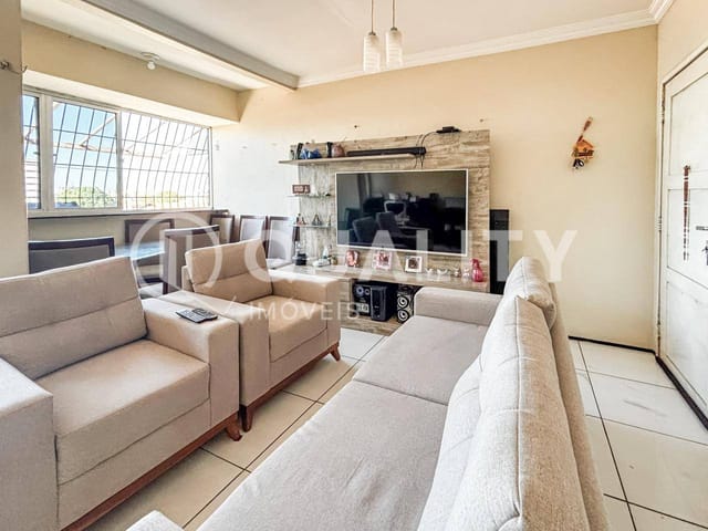 Apartamento 3 quartos e 2 banheiros, à venda, no bairro Montese em Fortaleza