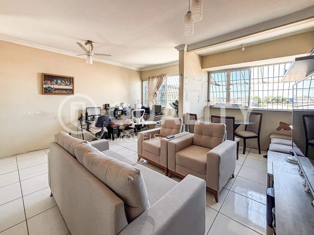 Apartamento 3 quartos e 2 banheiros, à venda, no bairro Montese em Fortaleza