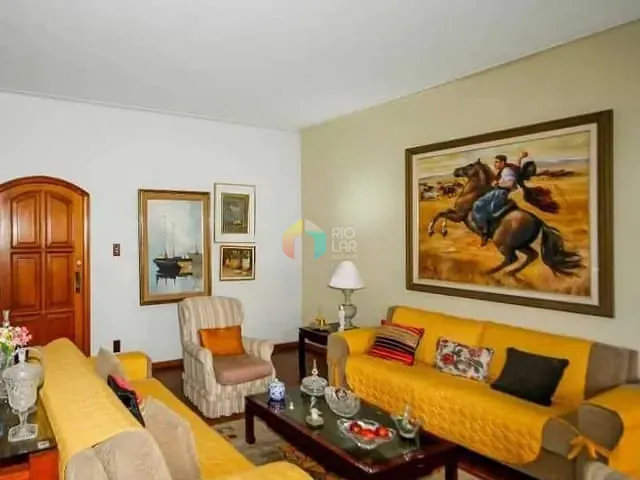 Apartamento com 235m² 4 quartos e 2 banheiros, à venda, no bairro Copacabana em Rio de Janeiro