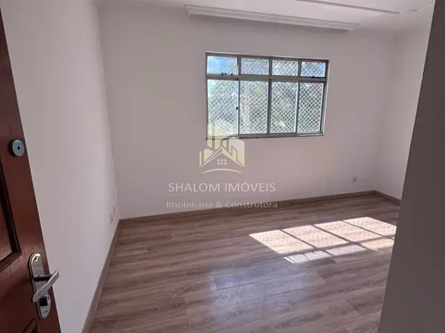 Apartamento 3 quartos e 1 banheiro, à venda, no bairro Heliópolis em Belo Horizonte