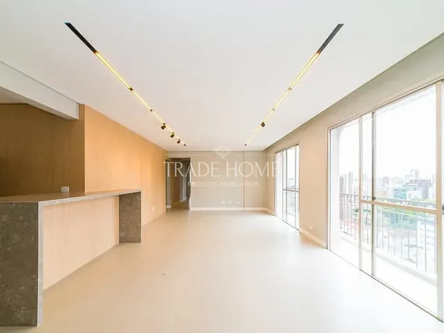 Apartamento com 156m² 3 quartos e 3 banheiros, à venda, no bairro Batel em Curitiba