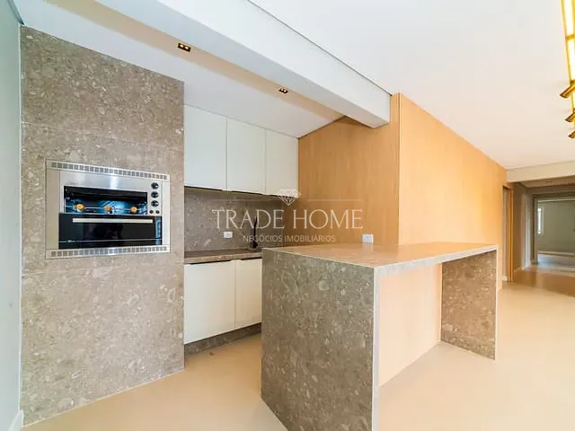 Apartamento com 156m² 3 quartos e 3 banheiros, à venda, no bairro Batel em Curitiba