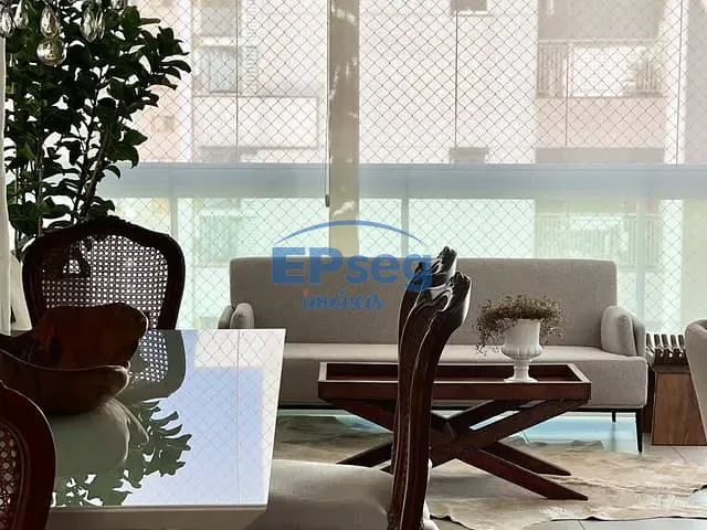 Apartamento com 216m² 3 quartos e 4 banheiros, à venda, no bairro Gleba Fazenda Palhano em Londrina
