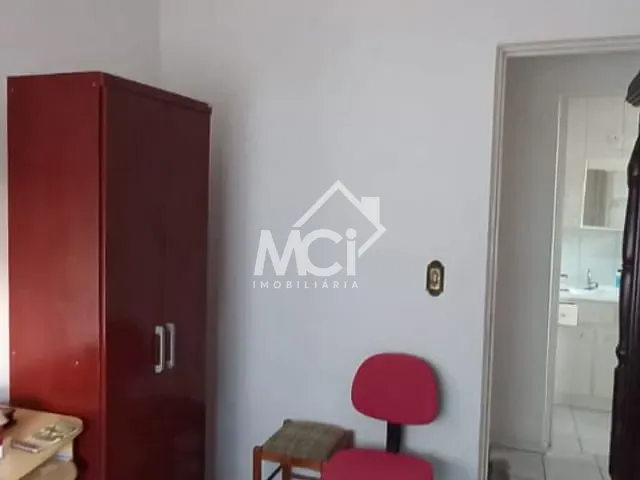 Apartamento 2 quartos e 1 banheiro, à venda, no bairro Três Vendas em Pelotas
