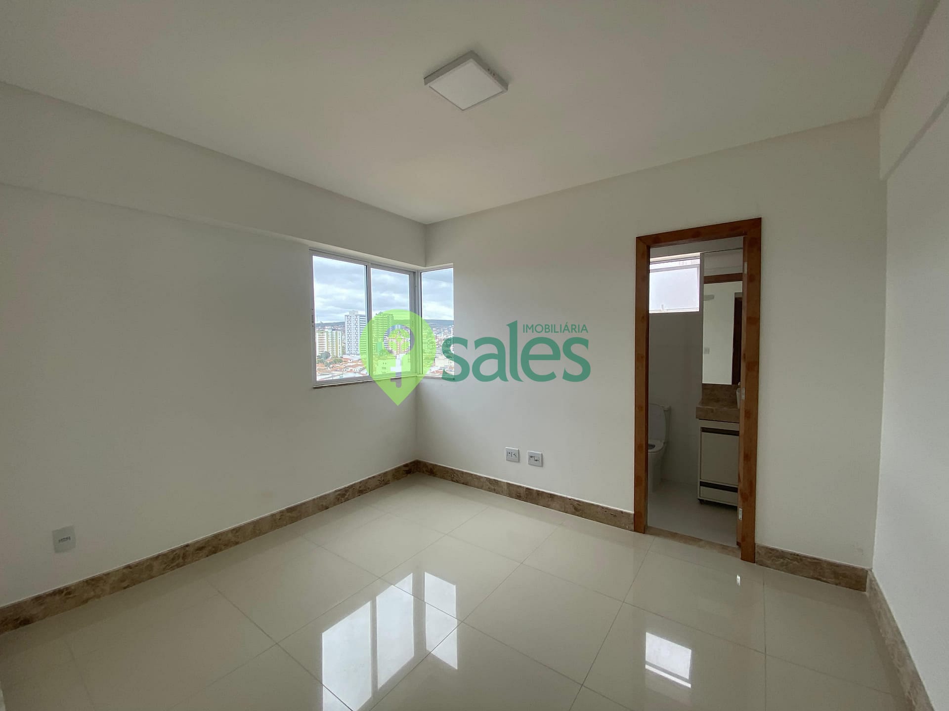 Apartamento à venda com 3 quartos, 110m² - Foto 5
