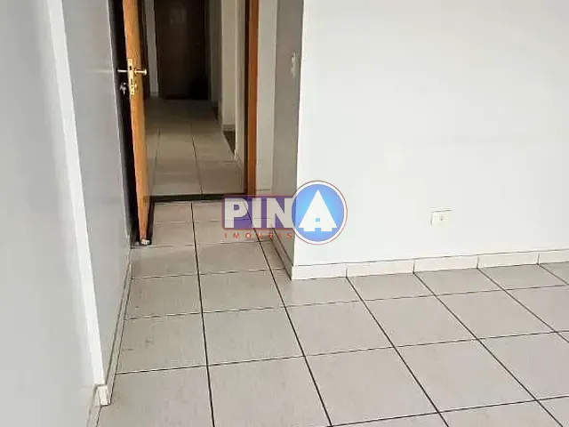 Apartamento 2 quartos e 2 banheiros, para alugar, no bairro Setor Criméia Leste em Goiânia