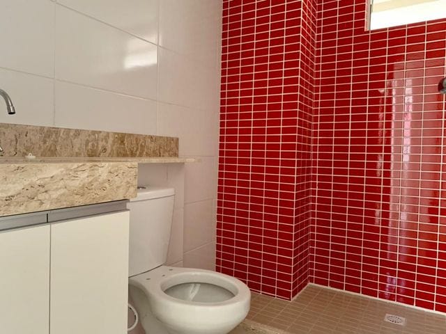 Apartamento 2 quartos e 2 banheiros, à venda, no bairro Cabo Branco em João Pessoa