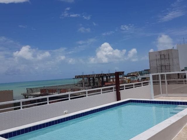 Apartamento 2 quartos e 2 banheiros, à venda, no bairro Cabo Branco em João Pessoa