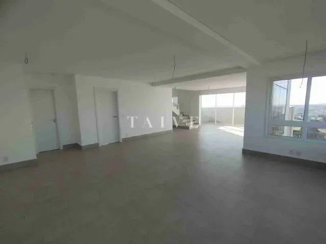 Apartamento com 243m² 3 quartos e 5 banheiros, à venda, no bairro Gleba Fazenda Palhano em Londrina