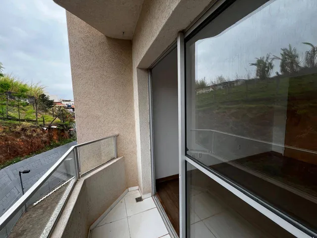Apartamento 3 quartos e 2 banheiros, para alugar, no bairro Saúde em Pouso Alegre