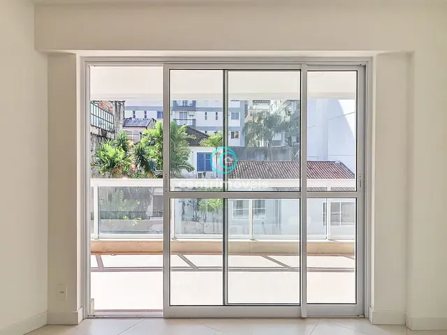 Apartamento com 117m² 3 quartos e 4 banheiros, à venda, no bairro Lagoa em Rio de Janeiro
