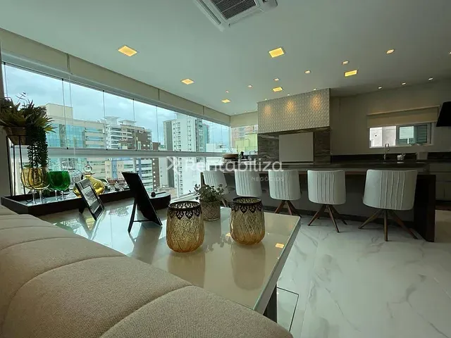 Apartamento 4 quartos e 4 banheiros, à venda, no bairro Meia Praia em Itapema
