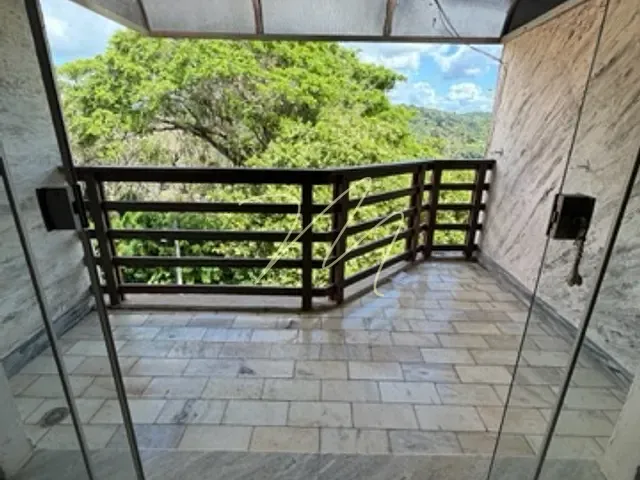 Apartamento 3 quartos e 2 banheiros, à venda, no bairro Esperança em Ilhéus