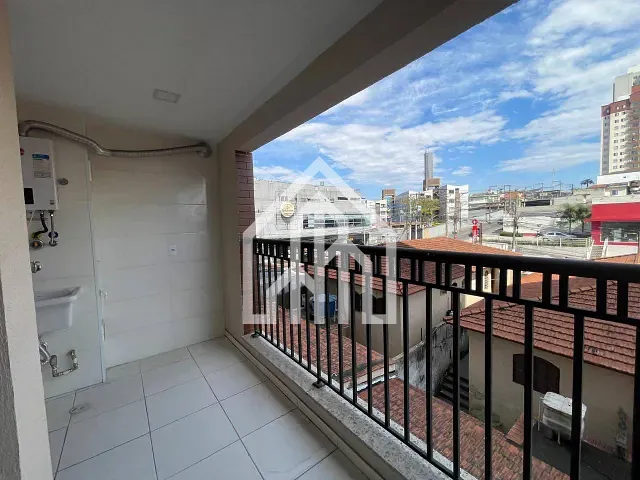 Apartamento 2 quartos e 1 banheiro, à venda ou para alugar, no bairro Jardim Flor da Montanha em Guarulhos