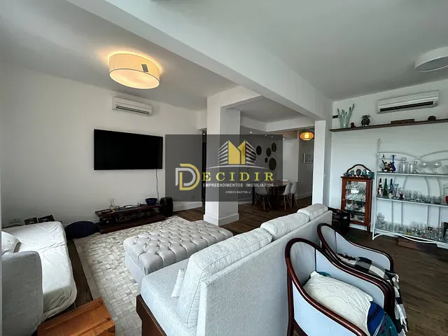 Apartamento com 163m² 3 quartos e 5 banheiros, à venda, no bairro Pitangueiras em Guarujá