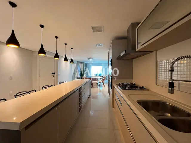 Apartamento para alugar, no bairro Cabeçudas em Itajaí