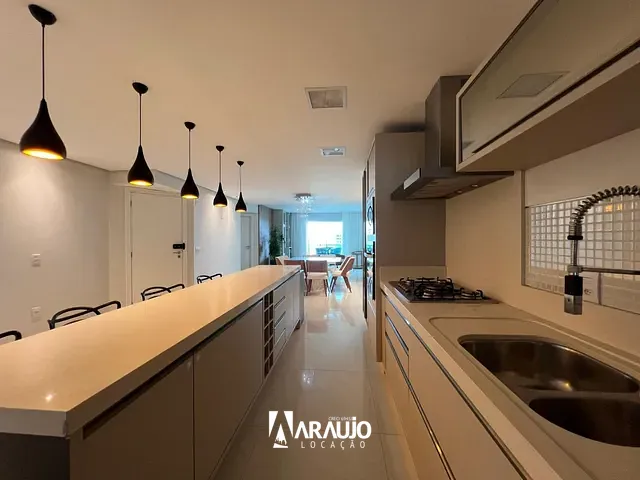 Apartamento para alugar, no bairro Cabeçudas em Itajaí