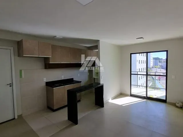 Apartamento com 62m² 3 quartos e 1 banheiro, à venda, no bairro Uvaranas em Ponta Grossa