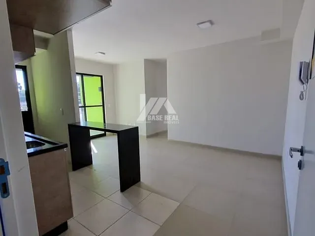 Apartamento com 62m² 3 quartos e 1 banheiro, à venda, no bairro Uvaranas em Ponta Grossa