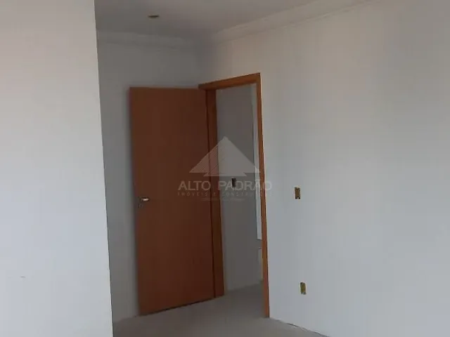 Apartamento 2 quartos e 1 banheiro, à venda, no bairro Jardim Haydee em Mauá