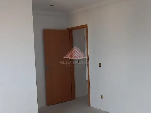 Apartamento 2 quartos e 1 banheiro, à venda, no bairro Jardim Haydee em Mauá